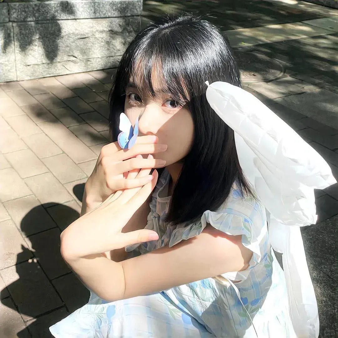 女孩和蜘蛛